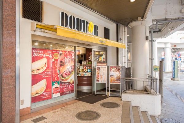 DOUTOR スカイプラザ柏店の店舗外観