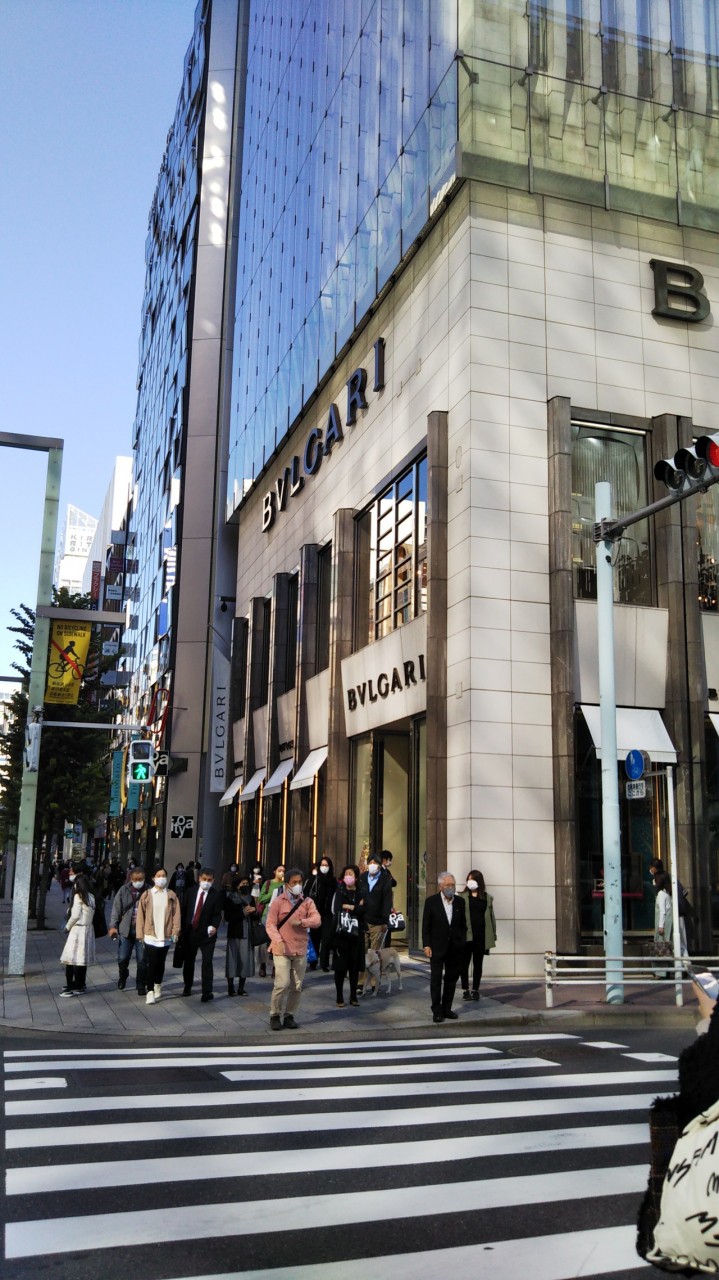 ブルガリ銀座店の外観画像。