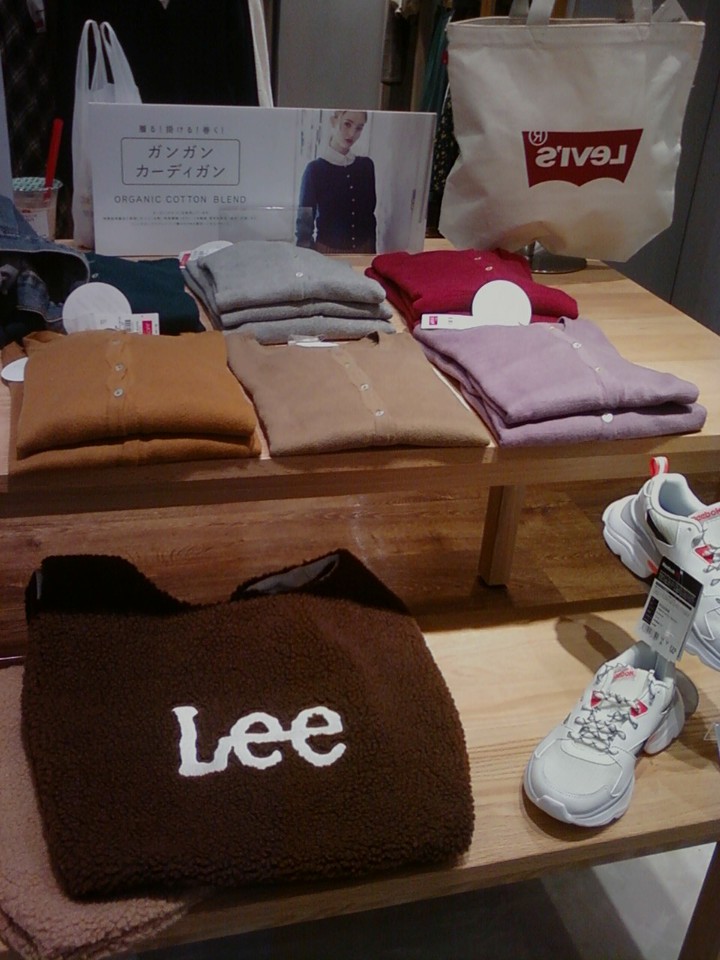 Leeの商品もありました。