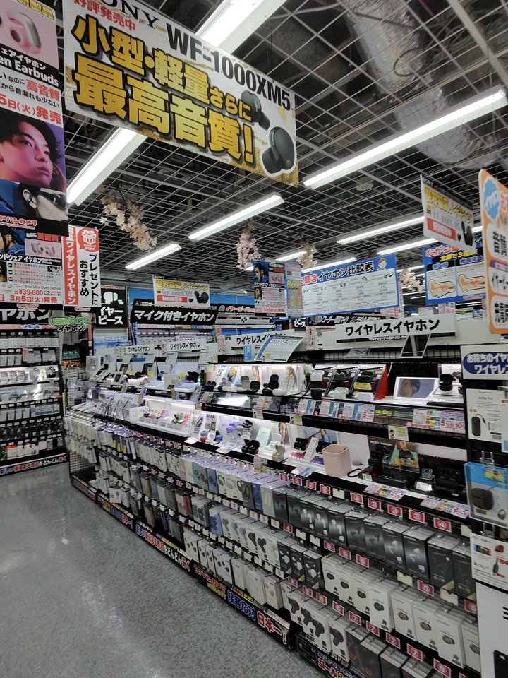 ヨドバシカメラの店内の様子