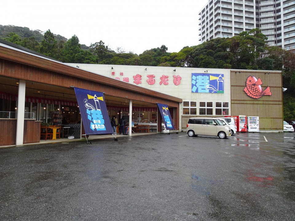 鴨川にあります