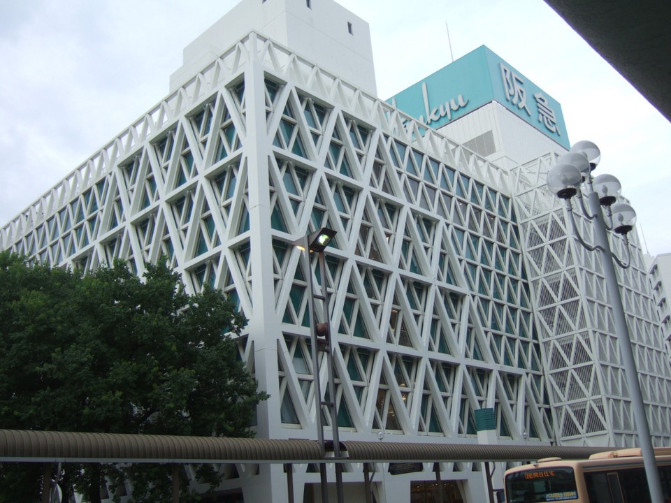 外観はすごく派手だと思います。