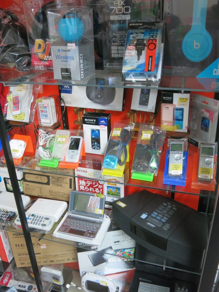 ipod、ヘッドホン、イヤホン、ブルートゥーススピーカーも！