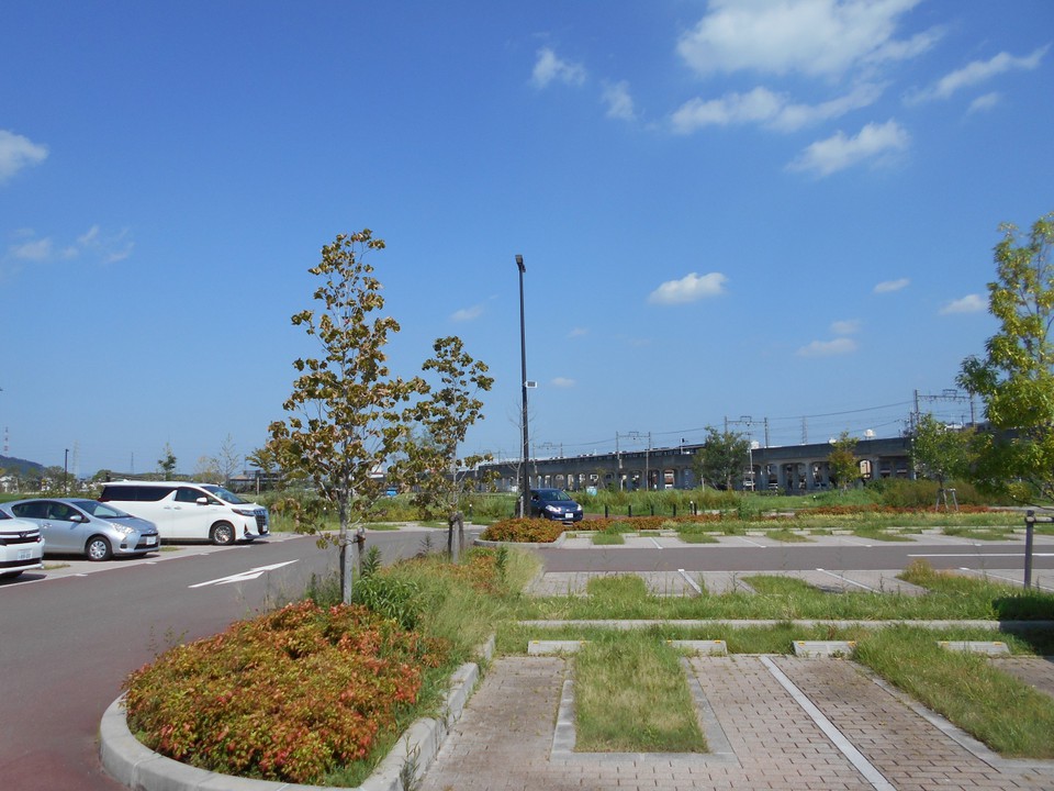 安満遺跡公園駐車場