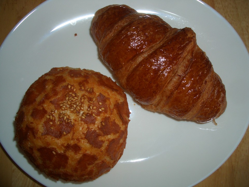 クロワッサン＆チーズ入りのパン