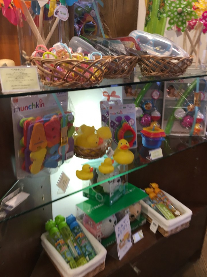 私の部屋自由が丘店の内観画像。