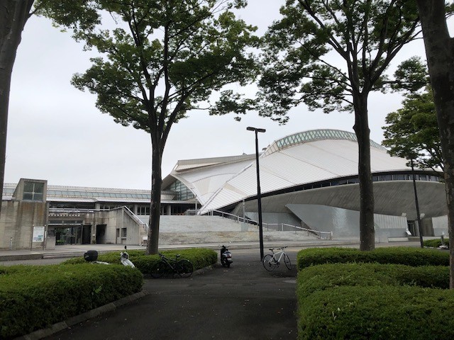 体育館の外観
