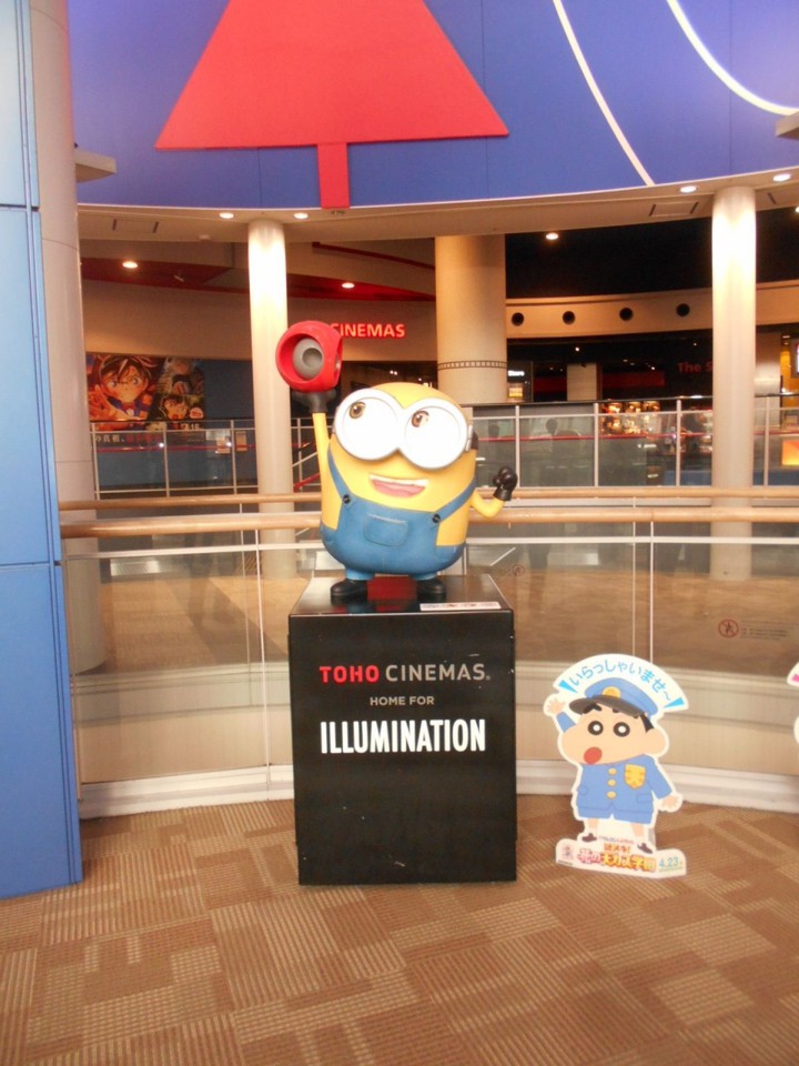 迫力たっぷりの映画が楽しめます。