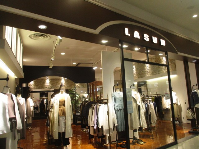 専門店街にあります