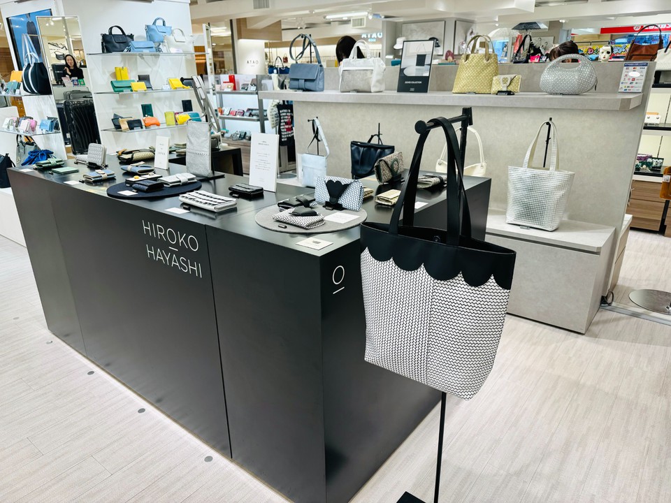 小田急百貨店新宿店 2F 婦人服飾雑貨売場 - 新宿/レディース