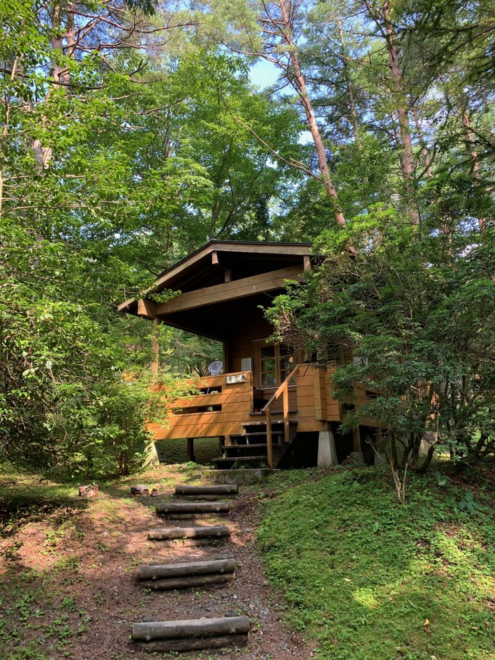 ログバンガロー