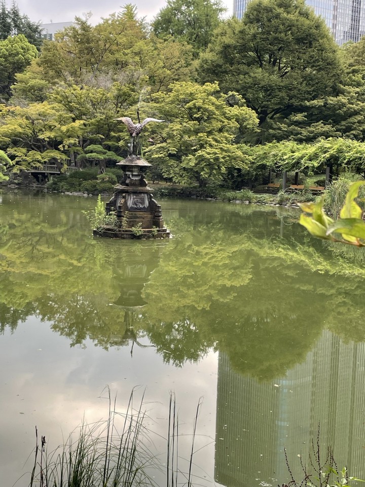 日比谷公園のシンボルがあります。