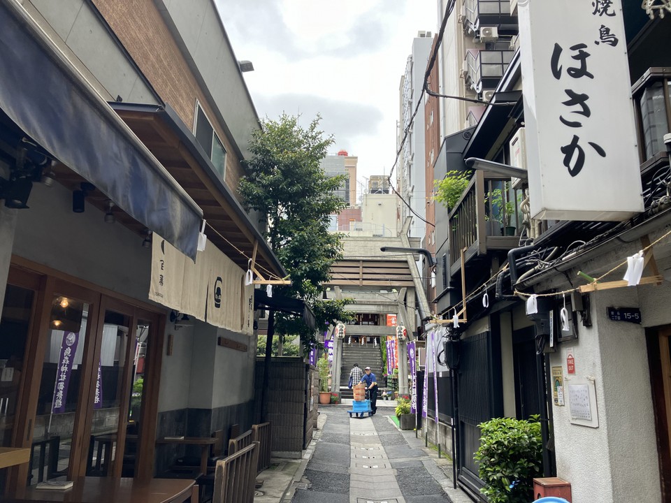 烏森神社の画像。