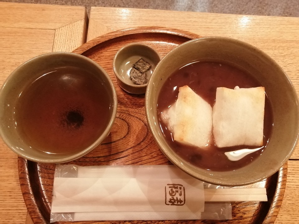 赤福直営店さんの、赤福ぜんざい。