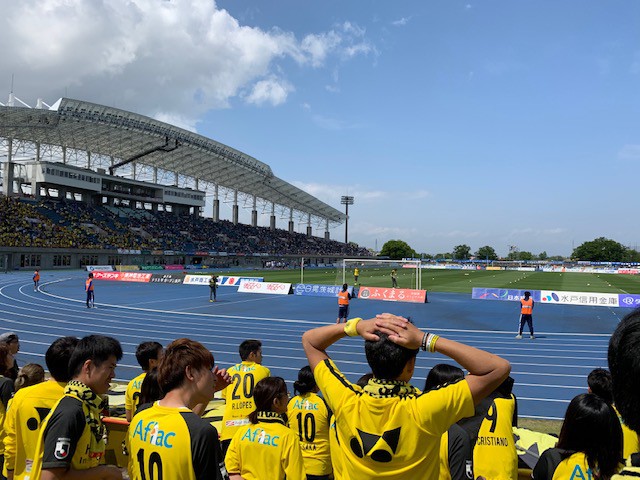 試合前のピッチ
