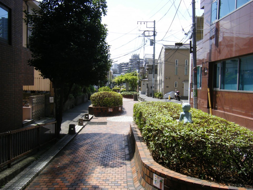 谷端川南緑道