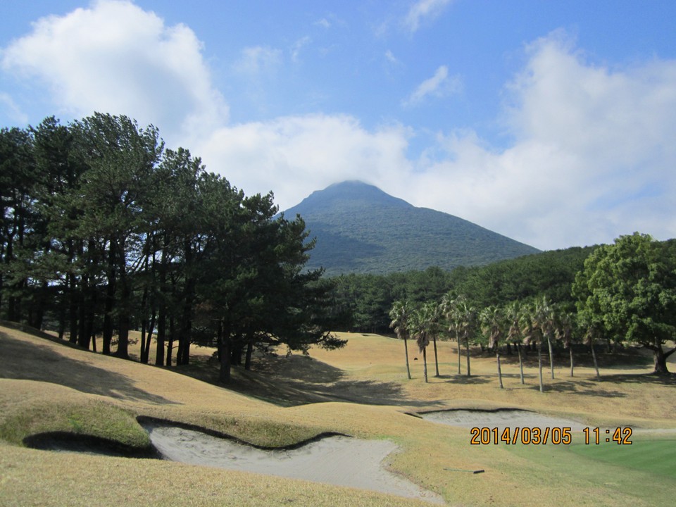 開聞岳を望む