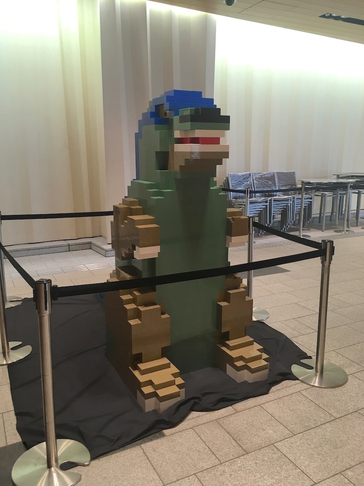 恐竜の像