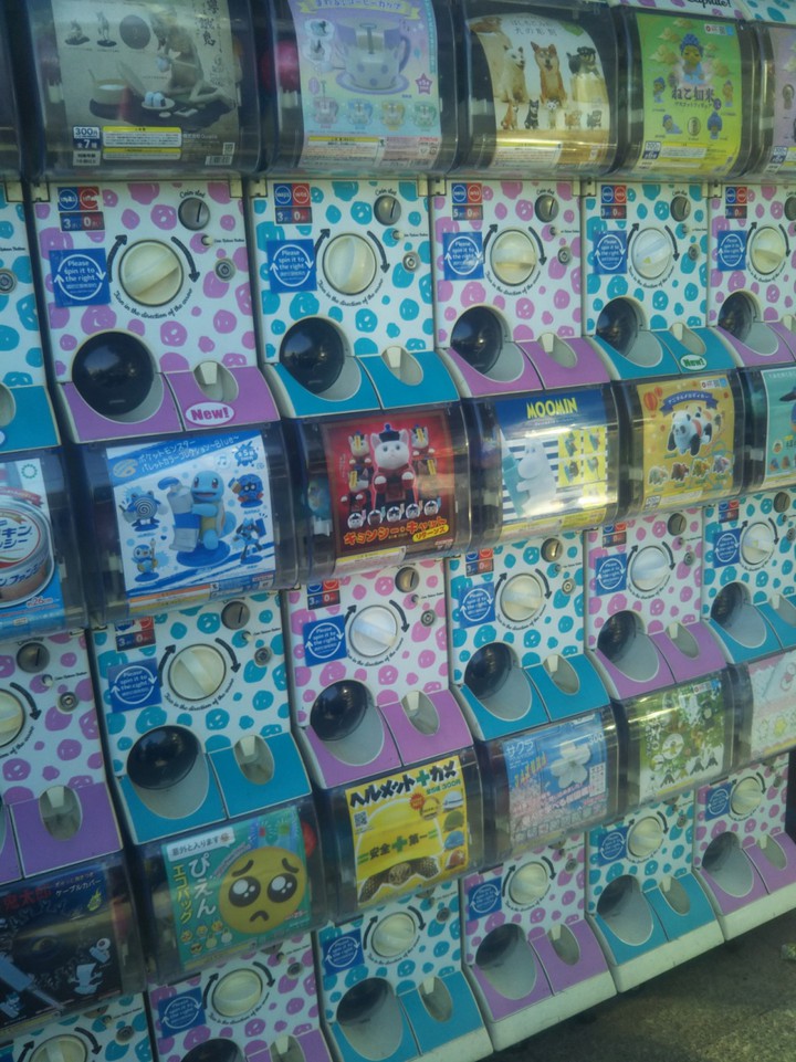 ガチャガチャ