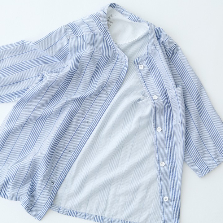 無印良品のシンプルな服の画像。