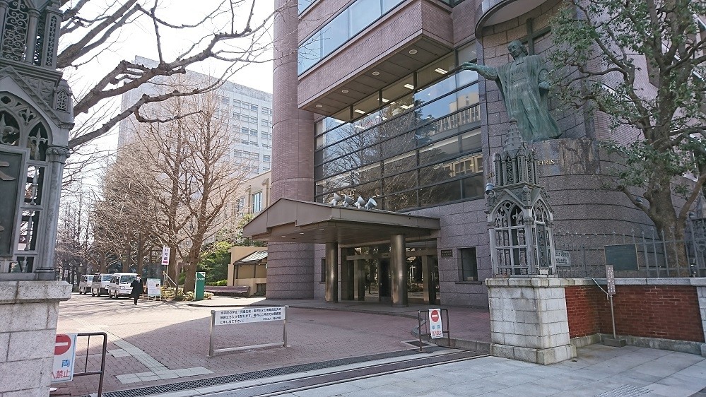 校門
