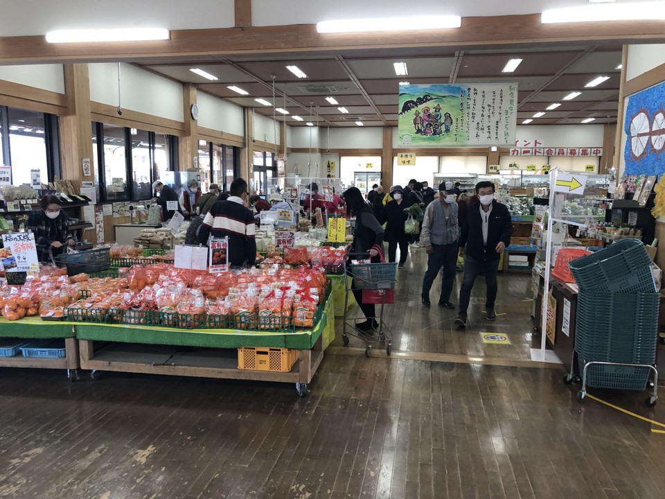 物産の販売をしている様子