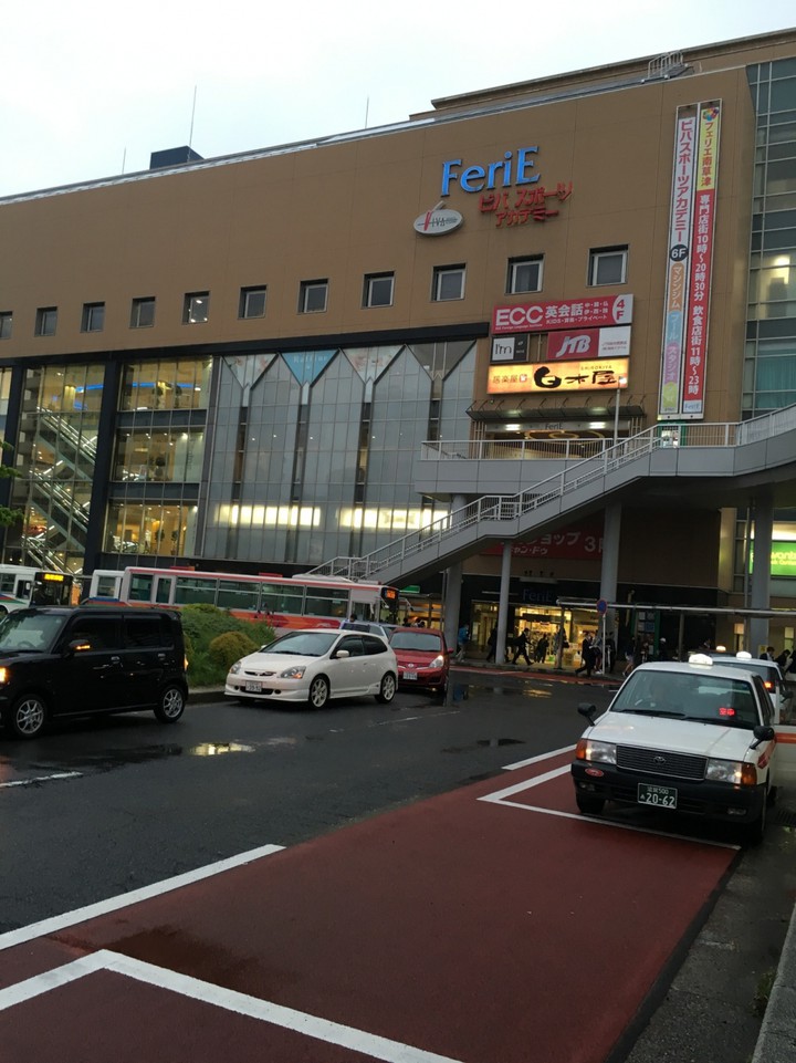 フェリエ、外観。