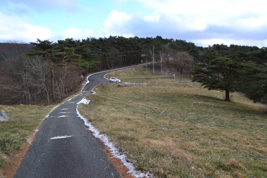 大平神社を通って仙台平展望台まで道が伸びています。