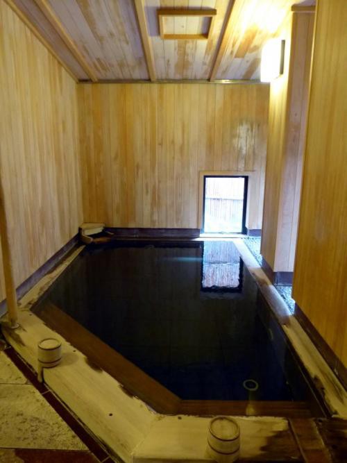 元箱根温泉が引かれた内湯