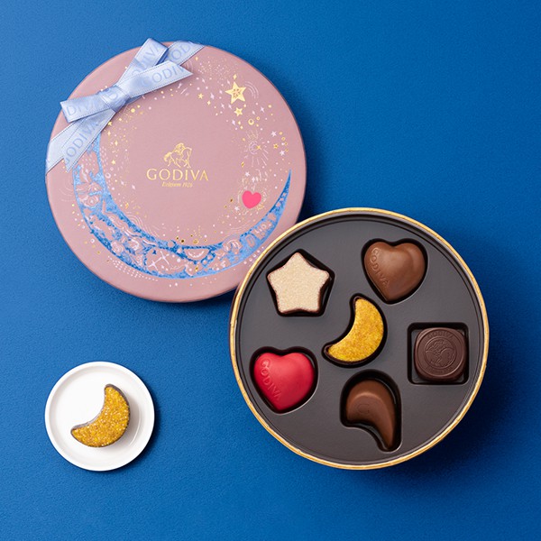 バレンタインにぴったりの美しいチョコレートギフトの画像。