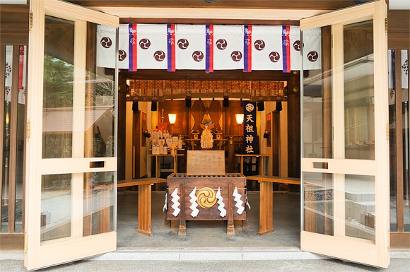 六本木天祖神社の御社殿