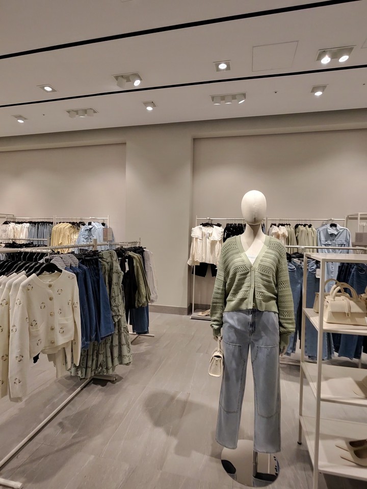 H&Mの店舗の売場