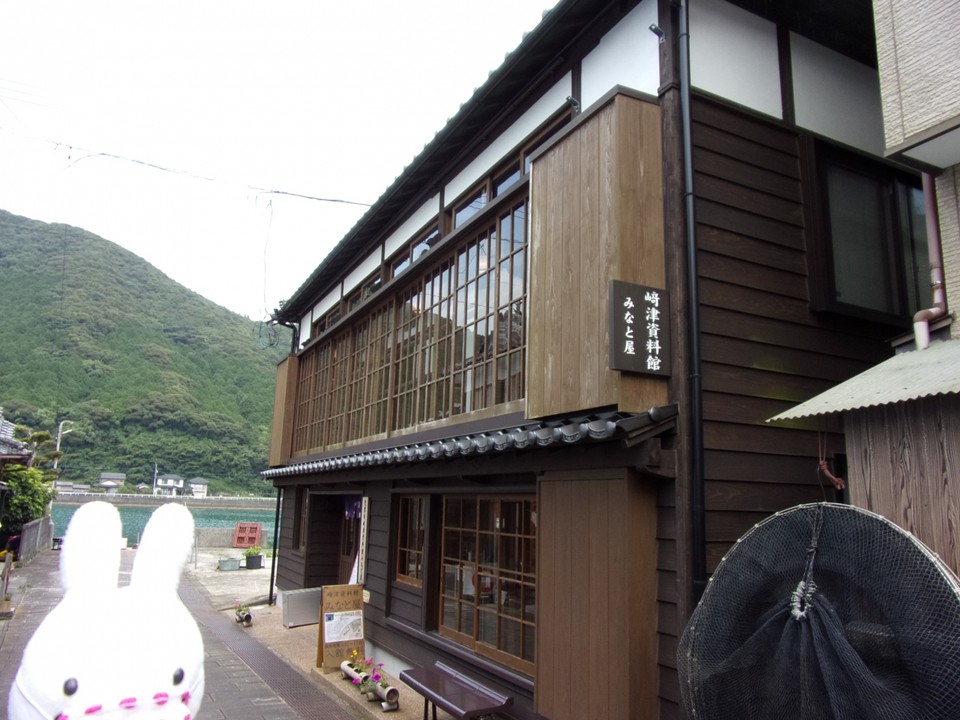 崎津教会すぐにあります。