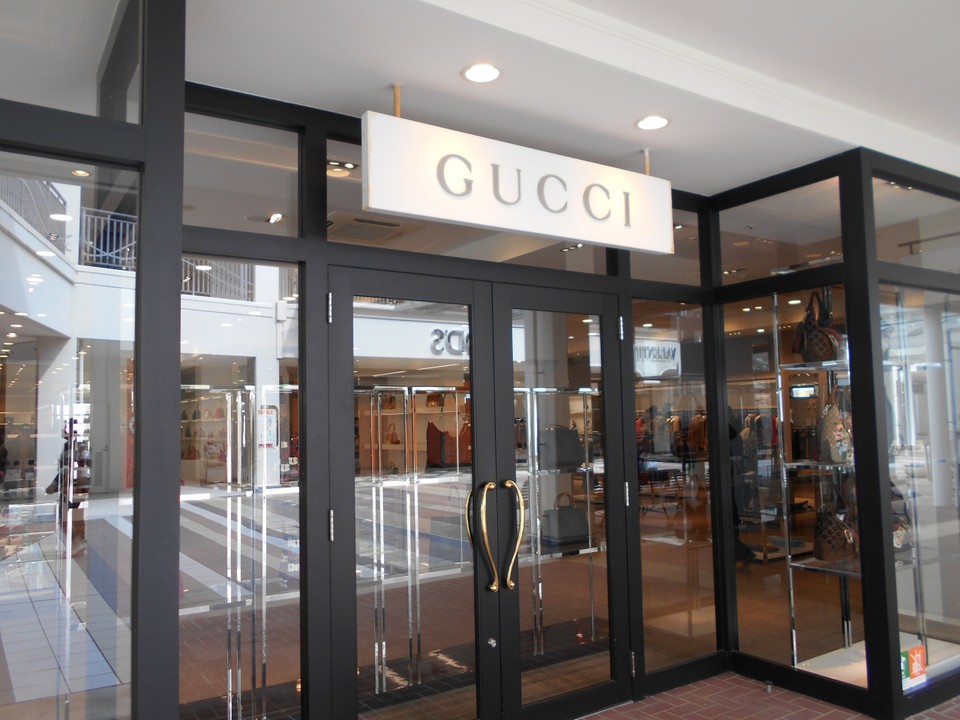 グッチ（ジャズドリーム長島店）