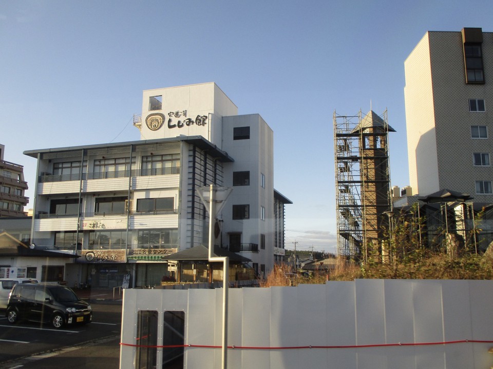 只今売却先検討中だそうです