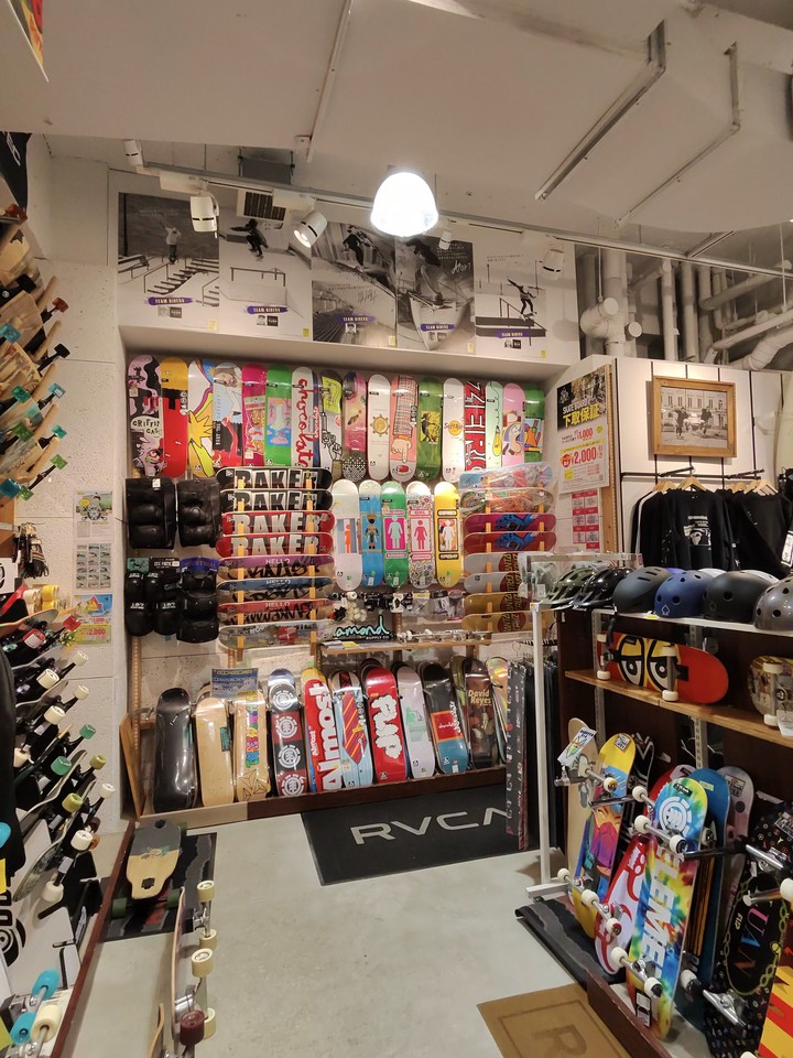 ムラサキスポーツの店内の売り場の様子