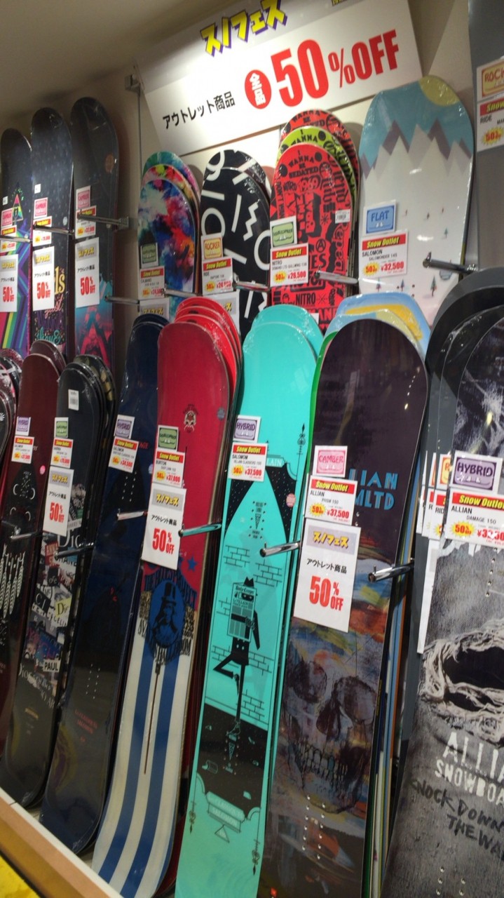 3階 スノボグッズ売り場