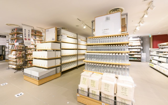 無印良品横浜ジョイナスの店内