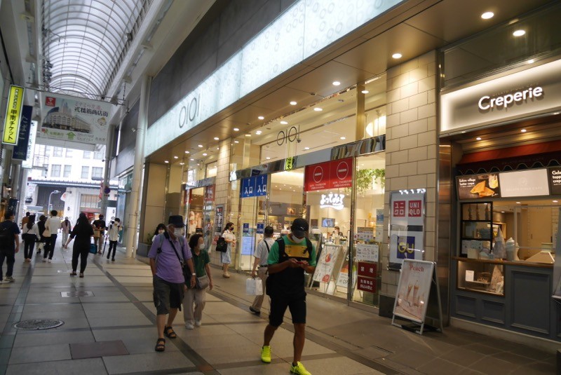 商店街側入り口。