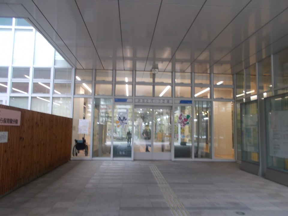 施設の入り口です。