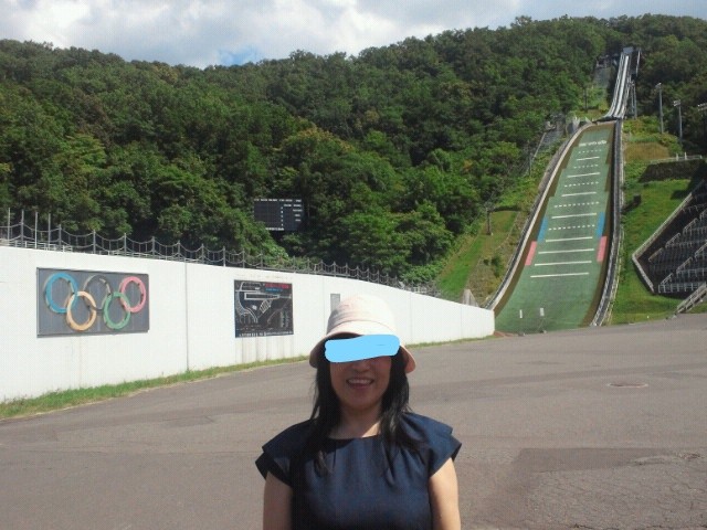 勾配のあるジャンプ台