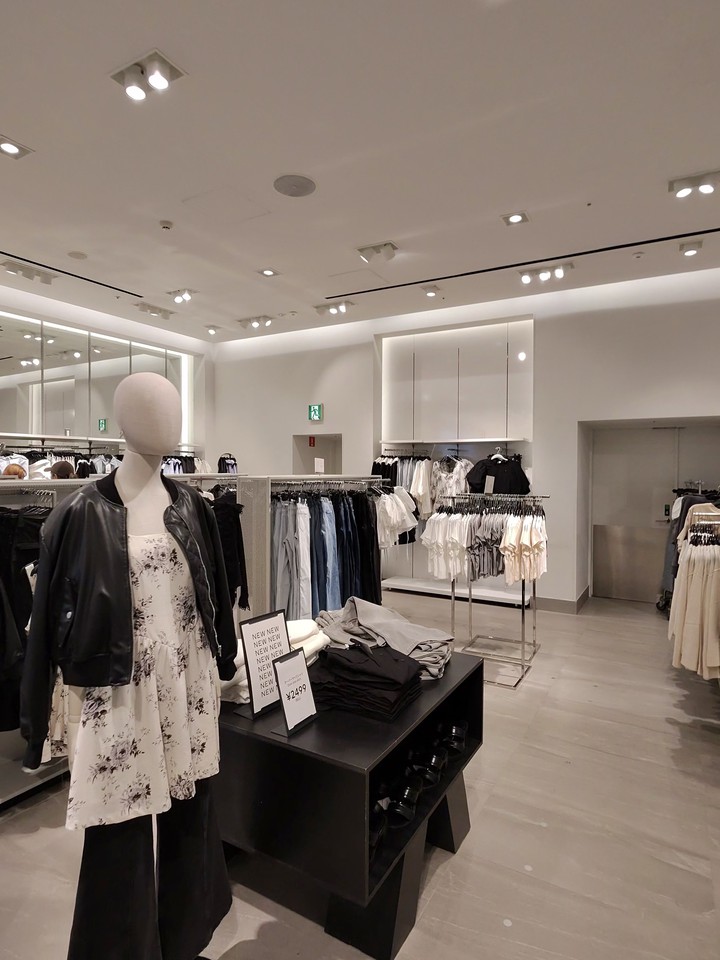 H&Mの店舗の売場