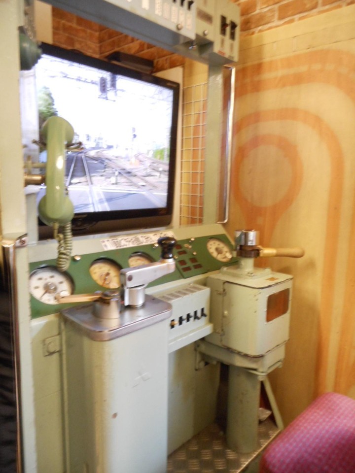 運転台の展示