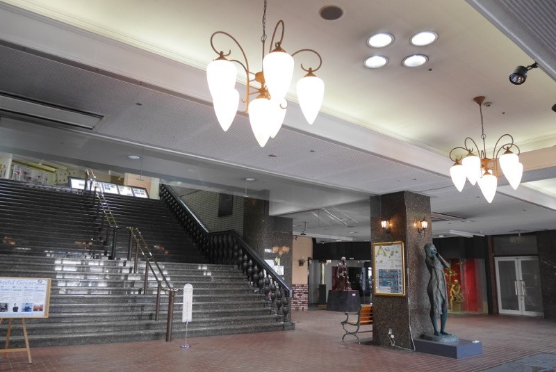 やたらとスペースがある。