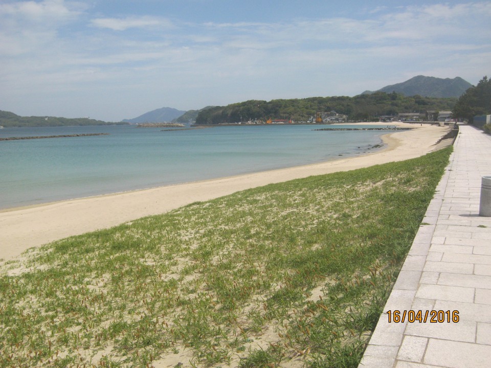 春なのでビーチは人がいませんでした。