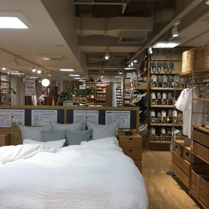 無印良品新宿ペペの売場