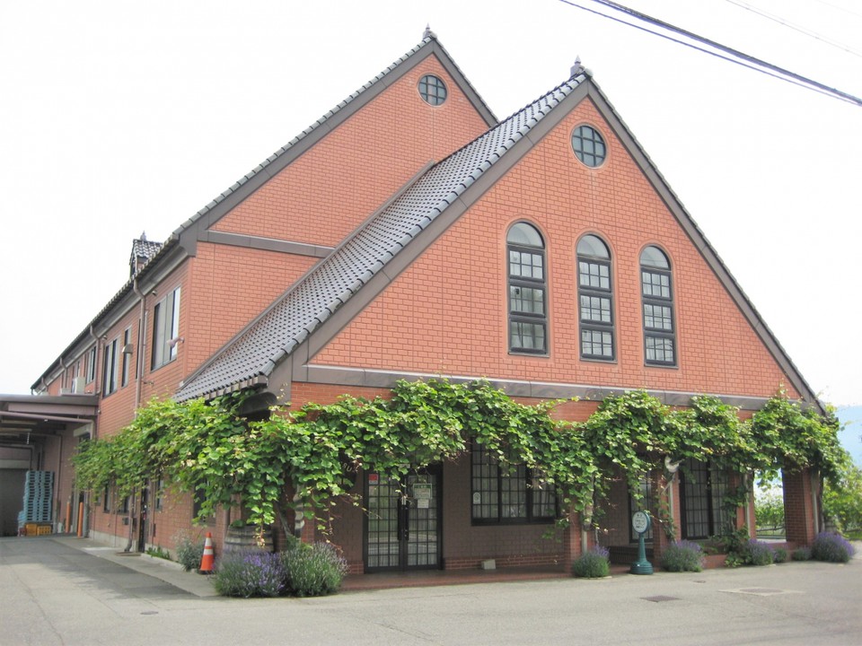 三角屋根が印象的