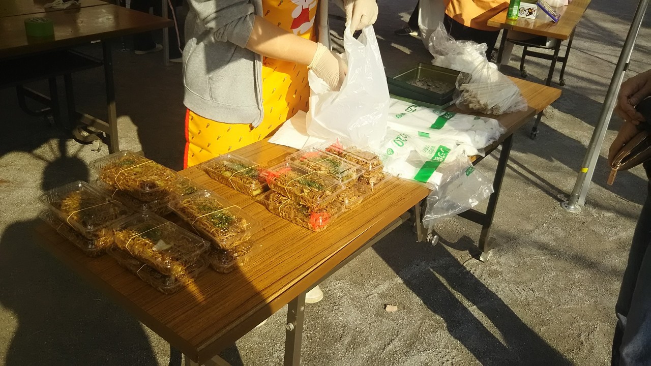 焼きそばやさん。
