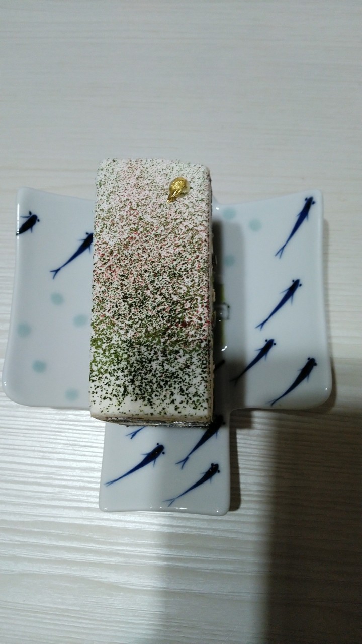 ダークチェリー