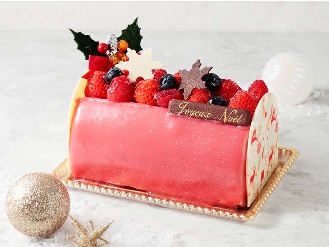 ベルアメールの華やかなクリスマスケーキ画像。